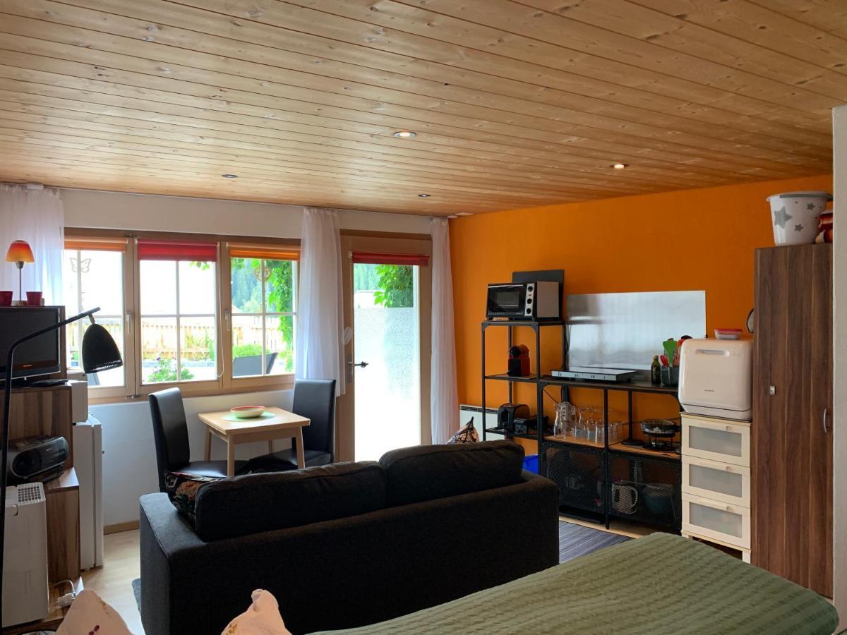 Chasa Bazzi Apartment Скуол Екстериор снимка