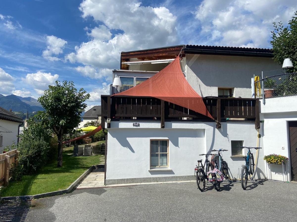 Chasa Bazzi Apartment Скуол Екстериор снимка