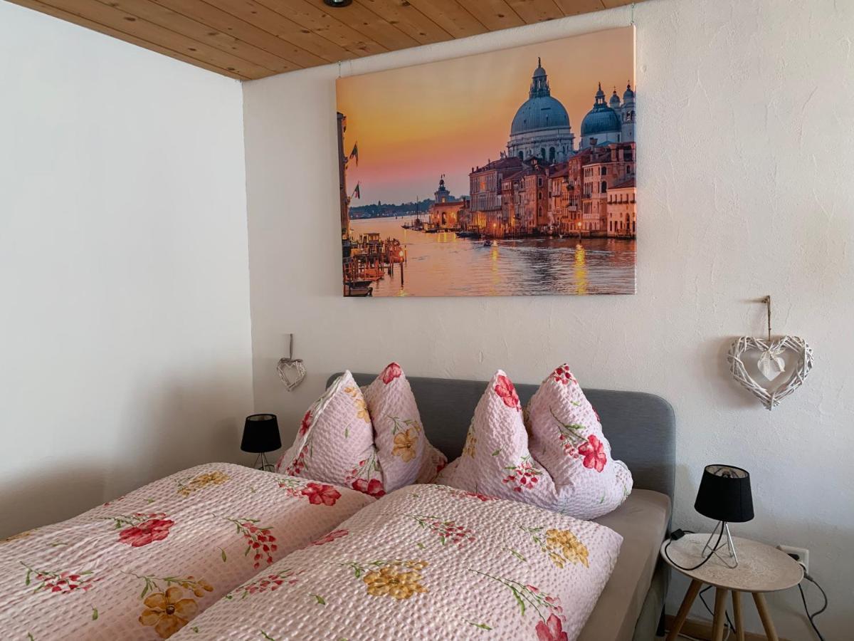 Chasa Bazzi Apartment Скуол Екстериор снимка