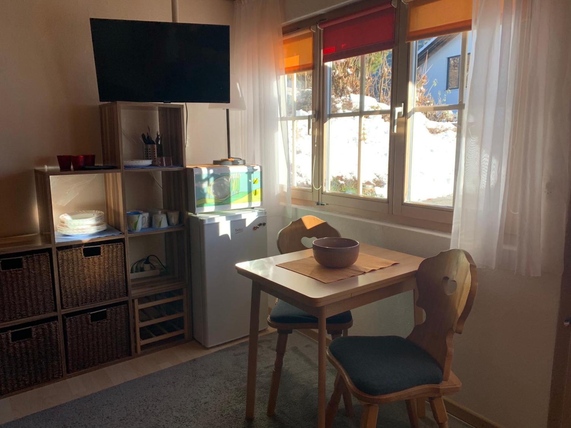 Chasa Bazzi Apartment Скуол Екстериор снимка